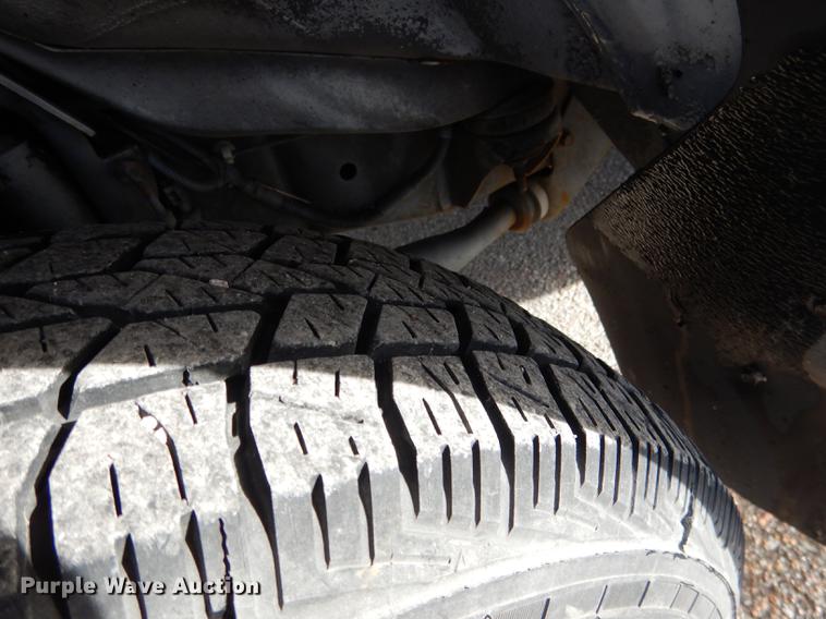 image for item FA9266 2005 Ford Econoline E450 shuttle bus