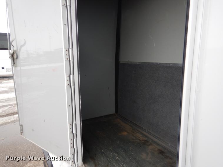 image for item FA9266 2005 Ford Econoline E450 shuttle bus