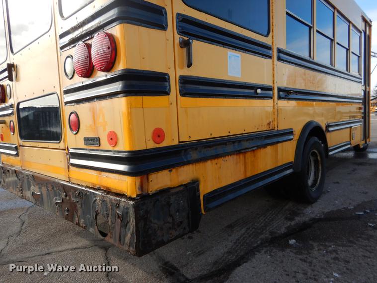 image for item FA9267 2003 Ford E450 school bus