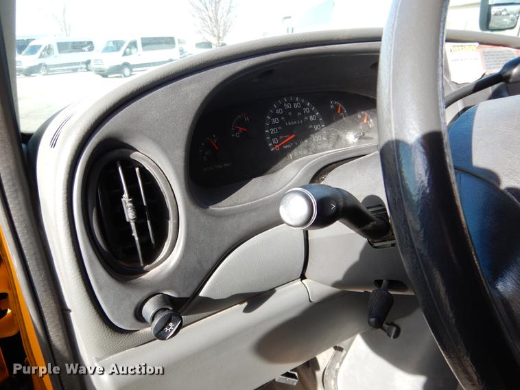 image for item FA9267 2003 Ford E450 school bus