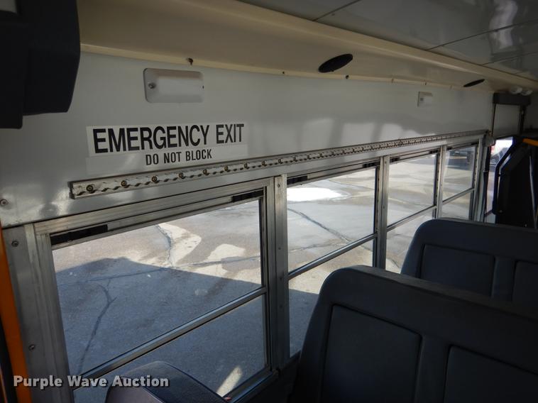 image for item FA9267 2003 Ford E450 school bus