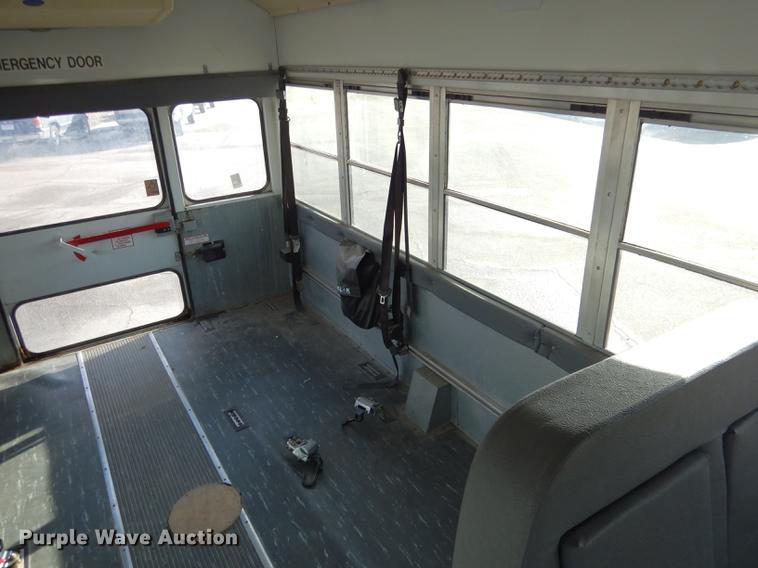 image for item FA9267 2003 Ford E450 school bus