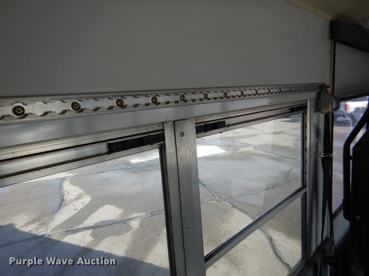 image for item FA9267 2003 Ford E450 school bus