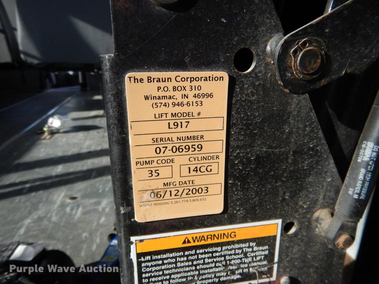 image for item FA9267 2003 Ford E450 school bus