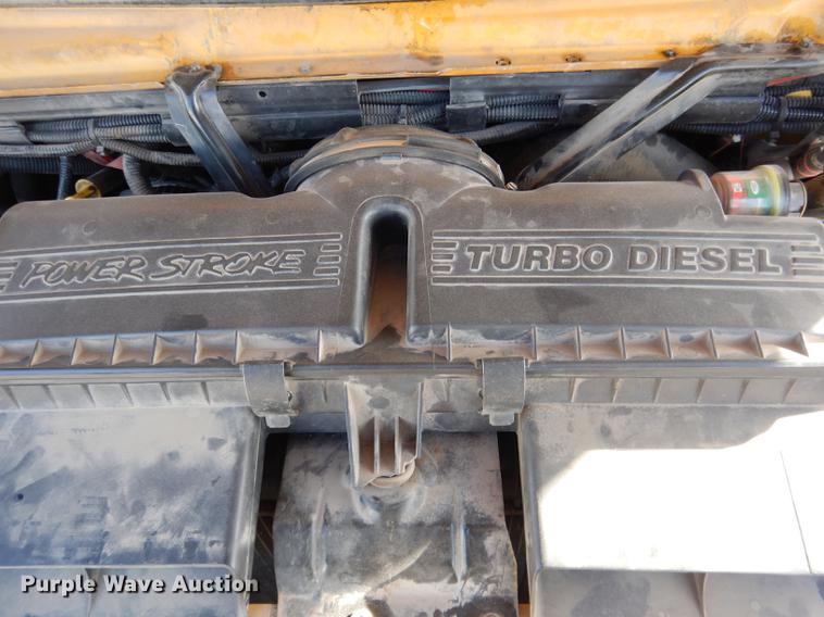 image for item FA9267 2003 Ford E450 school bus