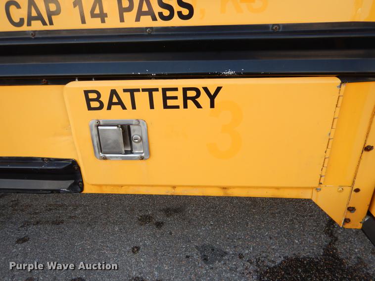 image for item FA9267 2003 Ford E450 school bus