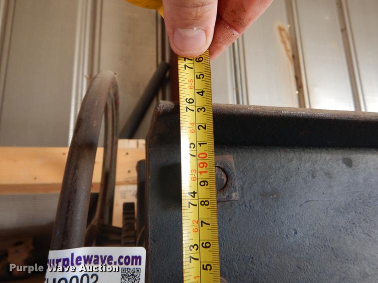 image for item FH9002 Hydraulic press