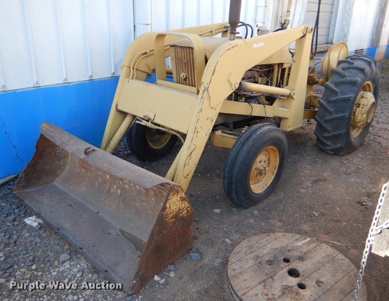 image for item FH9006 John Deere 1010 tractor