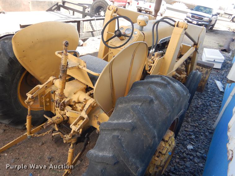 image for item FH9006 John Deere 1010 tractor