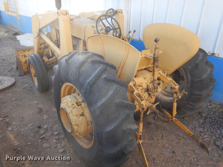 image for item FH9006 John Deere 1010 tractor