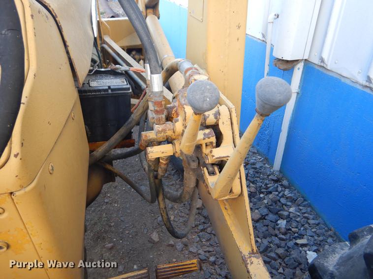 image for item FH9006 John Deere 1010 tractor