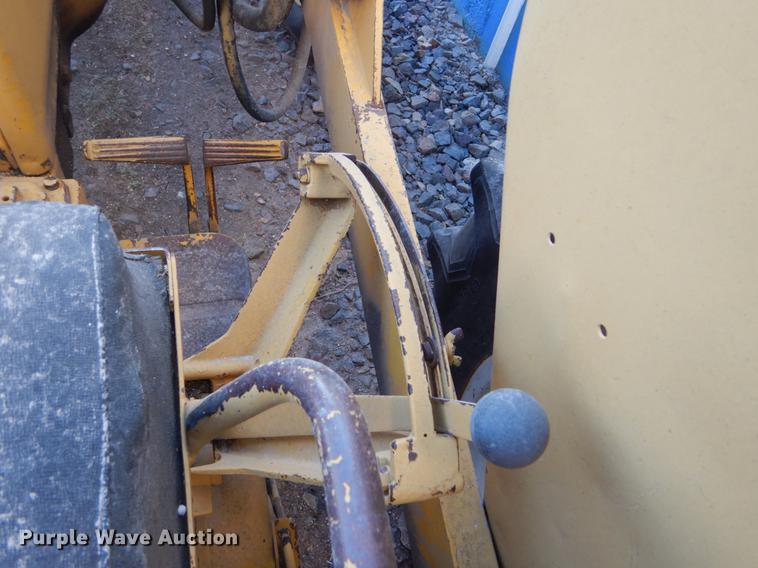 image for item FH9006 John Deere 1010 tractor