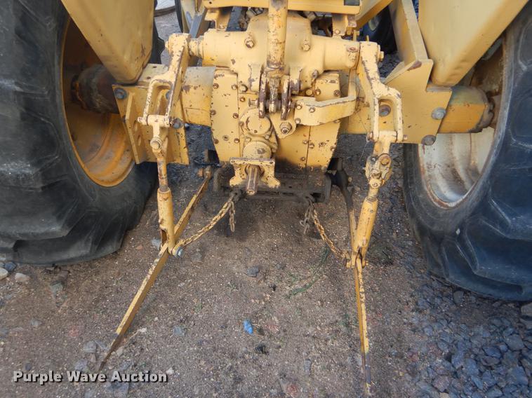 image for item FH9006 John Deere 1010 tractor