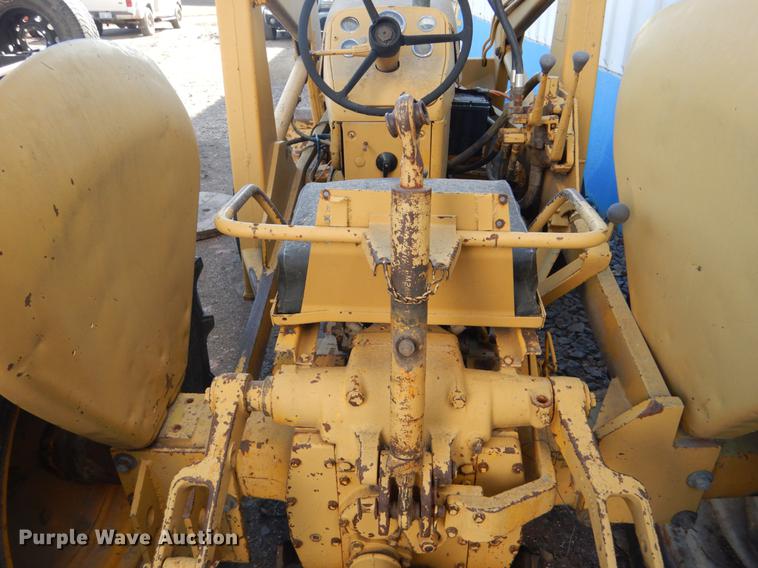 image for item FH9006 John Deere 1010 tractor