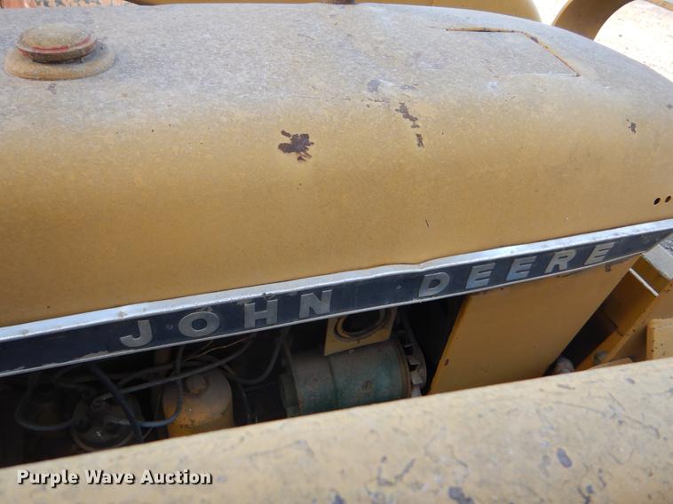 image for item FH9006 John Deere 1010 tractor