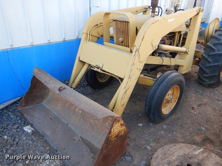 image for item FH9006 John Deere 1010 tractor