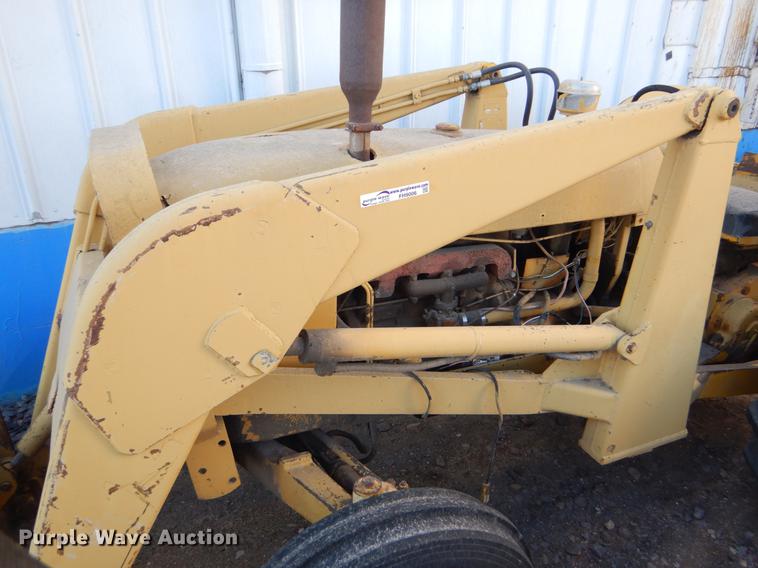 image for item FH9006 John Deere 1010 tractor