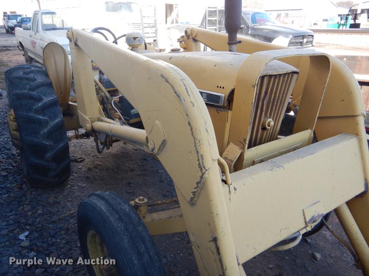 image for item FH9006 John Deere 1010 tractor