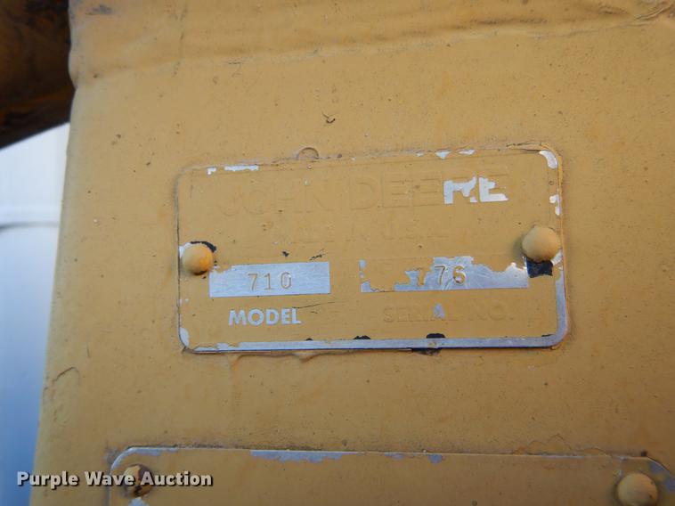 image for item FH9006 John Deere 1010 tractor