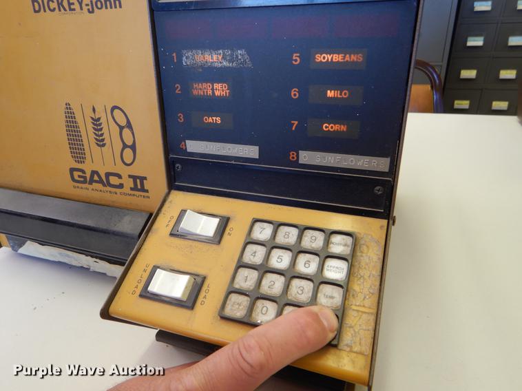 image for item FH9009 Dickey-John GAC II grain analysis computer