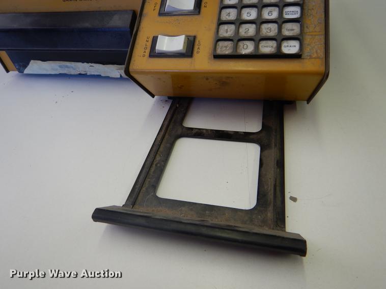 image for item FH9009 Dickey-John GAC II grain analysis computer