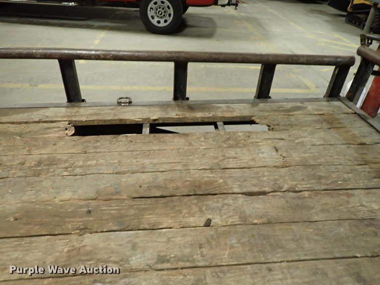 image for item FH9570 2007 Load Trail equipment trailer