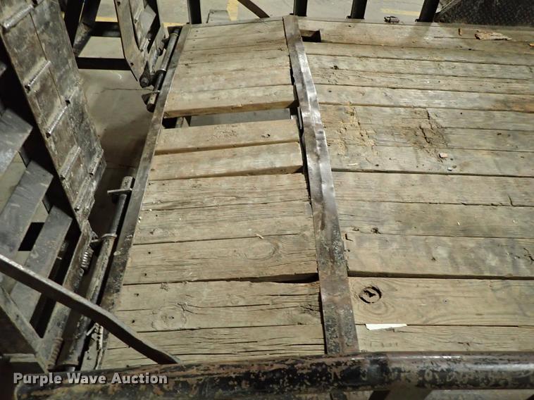 image for item FH9570 2007 Load Trail equipment trailer