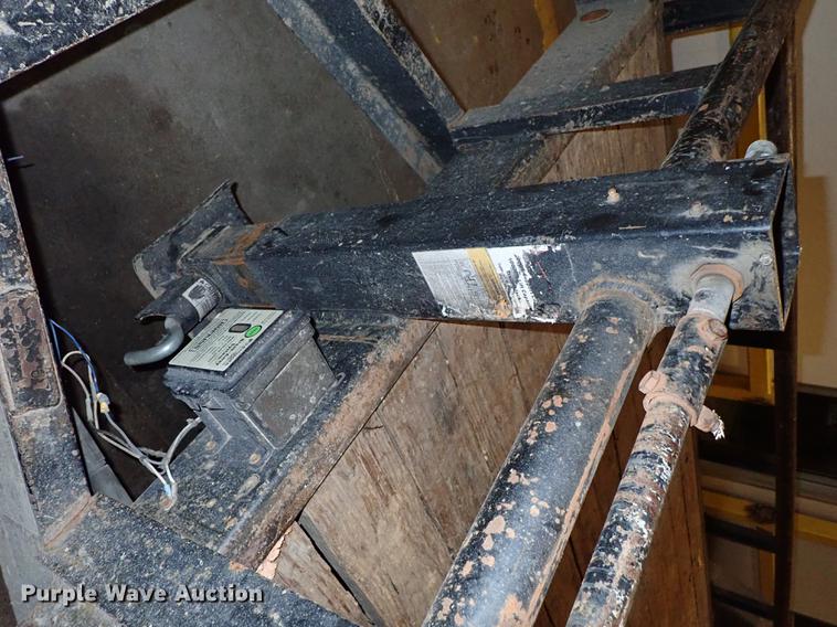 image for item FH9570 2007 Load Trail equipment trailer