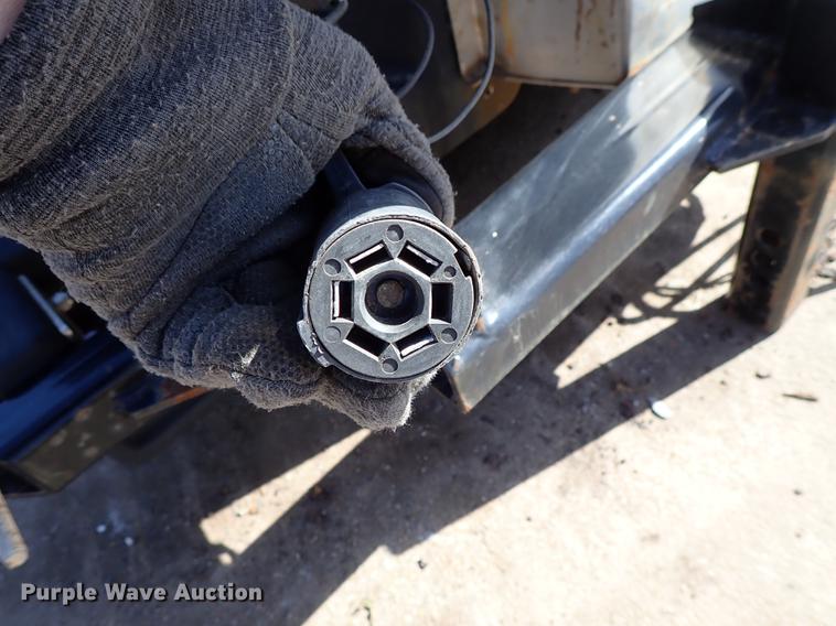 image for item FH9664 (2) spreaders