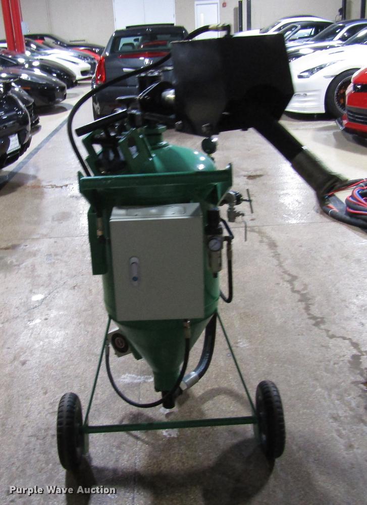 image for item FJ9616 Rovan dust free media blaster