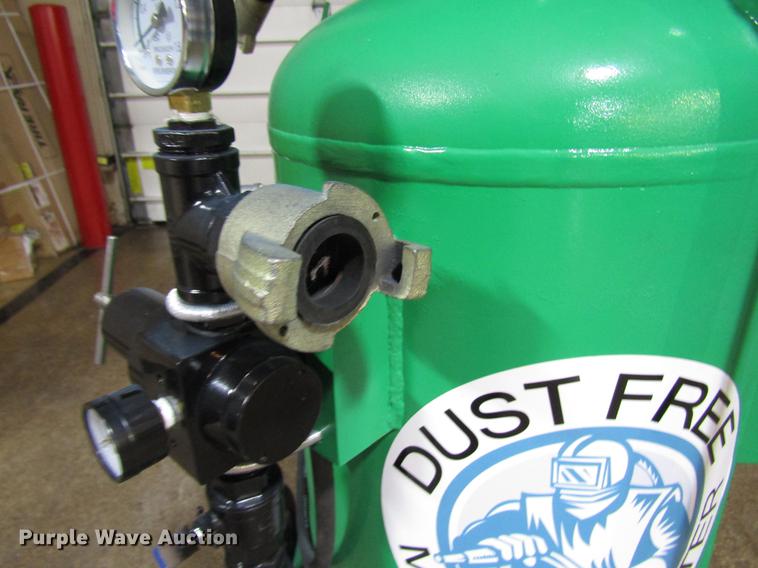 image for item FJ9616 Rovan dust free media blaster