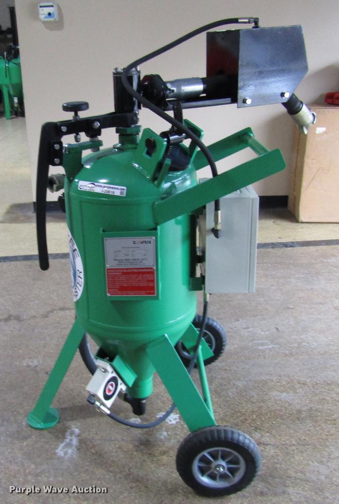 image for item FJ9616 Rovan dust free media blaster