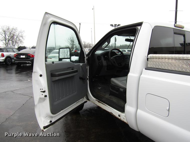 image for item FJ9618 2012 Ford F250 Super Duty pickup truck