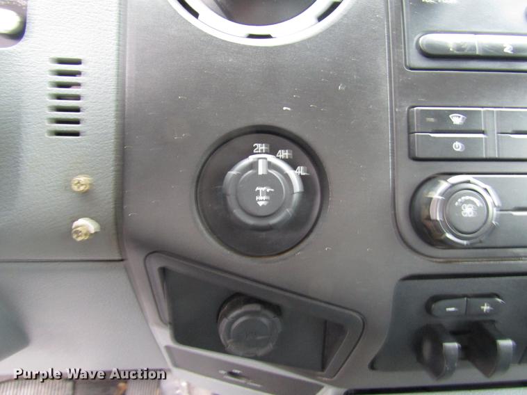 image for item FJ9618 2012 Ford F250 Super Duty pickup truck