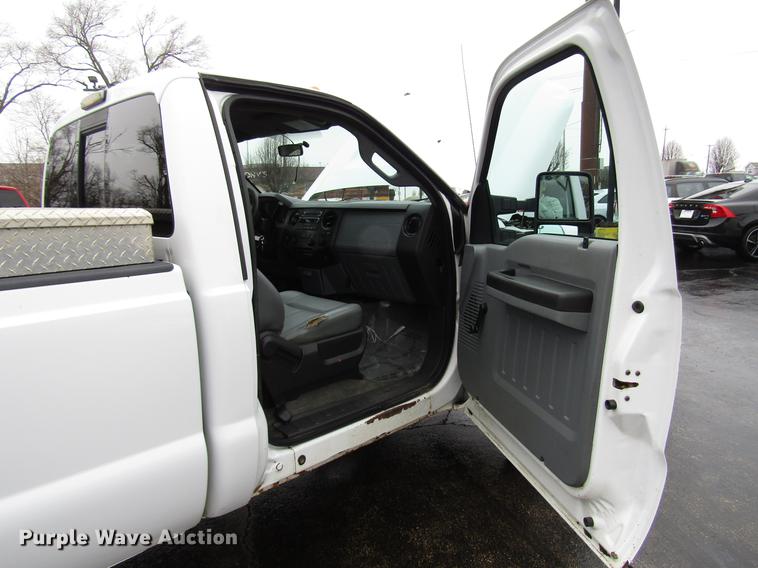 image for item FJ9618 2012 Ford F250 Super Duty pickup truck