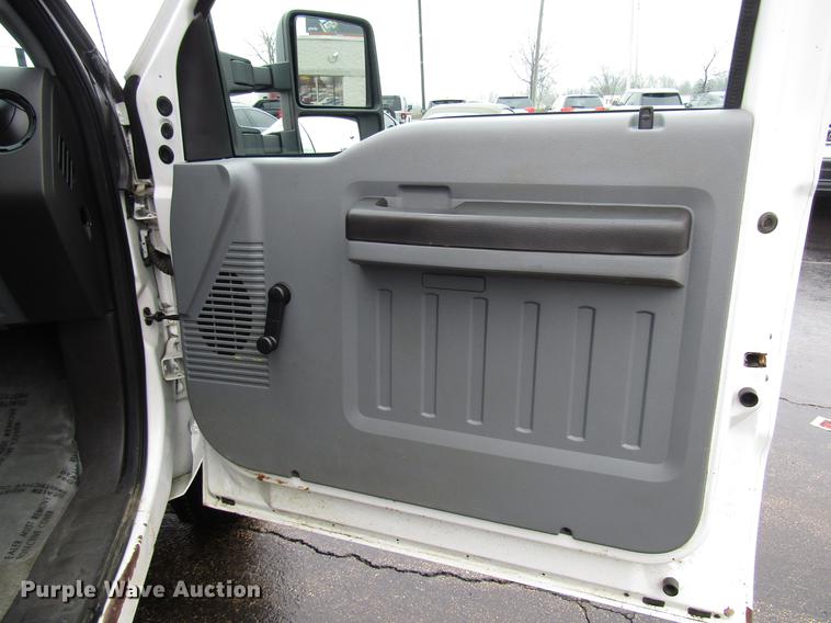 image for item FJ9618 2012 Ford F250 Super Duty pickup truck