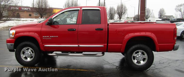 image for item FJ9619 2006 Dodge Ram 3500 Quad Cab pickup truck
