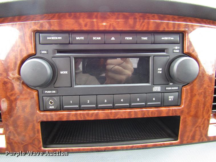 image for item FJ9619 2006 Dodge Ram 3500 Quad Cab pickup truck