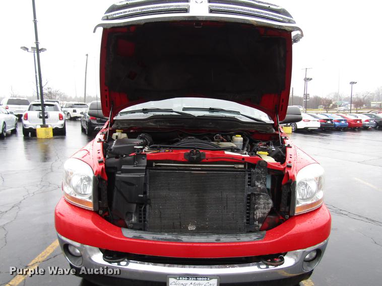 image for item FJ9619 2006 Dodge Ram 3500 Quad Cab pickup truck