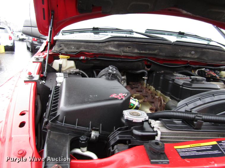 image for item FJ9619 2006 Dodge Ram 3500 Quad Cab pickup truck