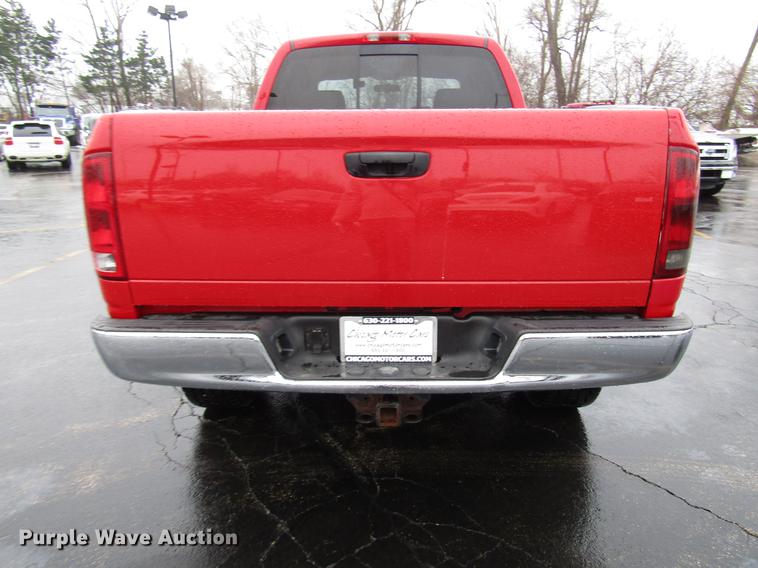 image for item FJ9619 2006 Dodge Ram 3500 Quad Cab pickup truck