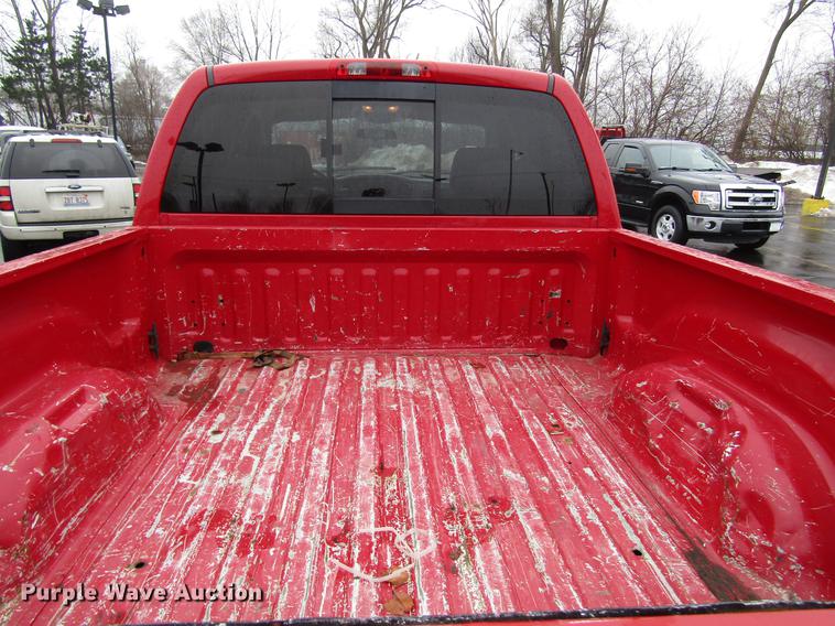 image for item FJ9619 2006 Dodge Ram 3500 Quad Cab pickup truck