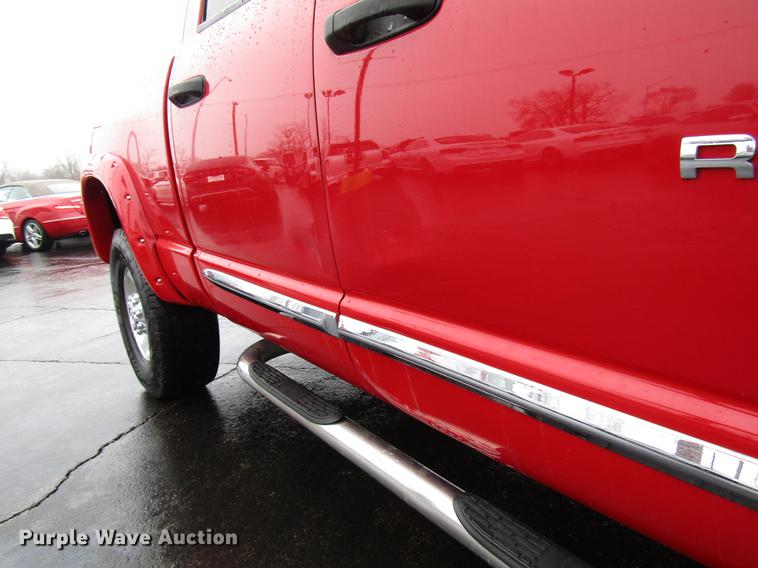 image for item FJ9619 2006 Dodge Ram 3500 Quad Cab pickup truck