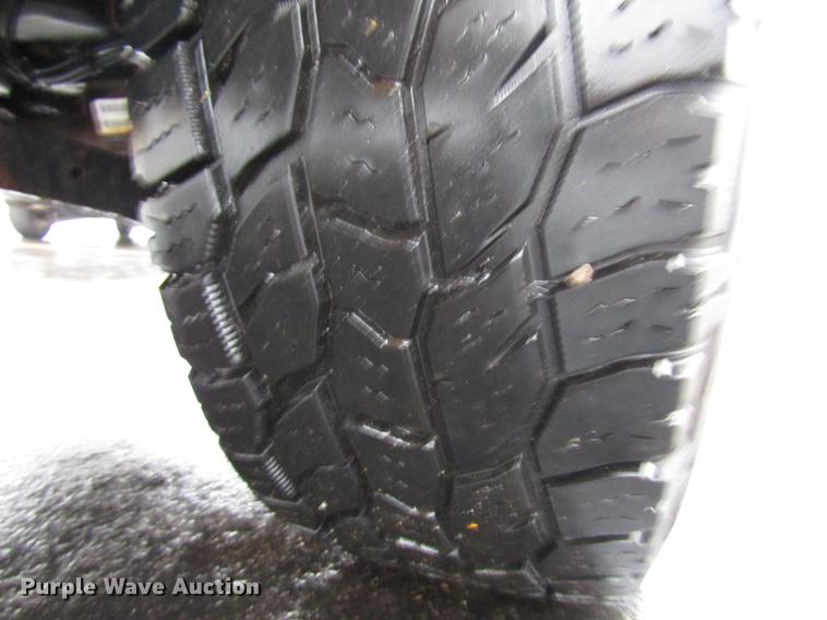 image for item FJ9619 2006 Dodge Ram 3500 Quad Cab pickup truck