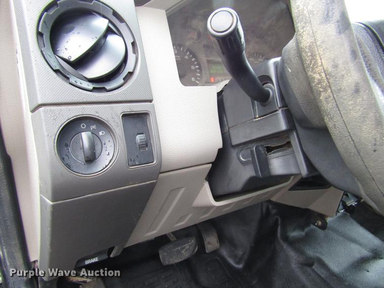 image for item FJ9621 2010 Ford F250 Super Duty Crew Cab pickup truck