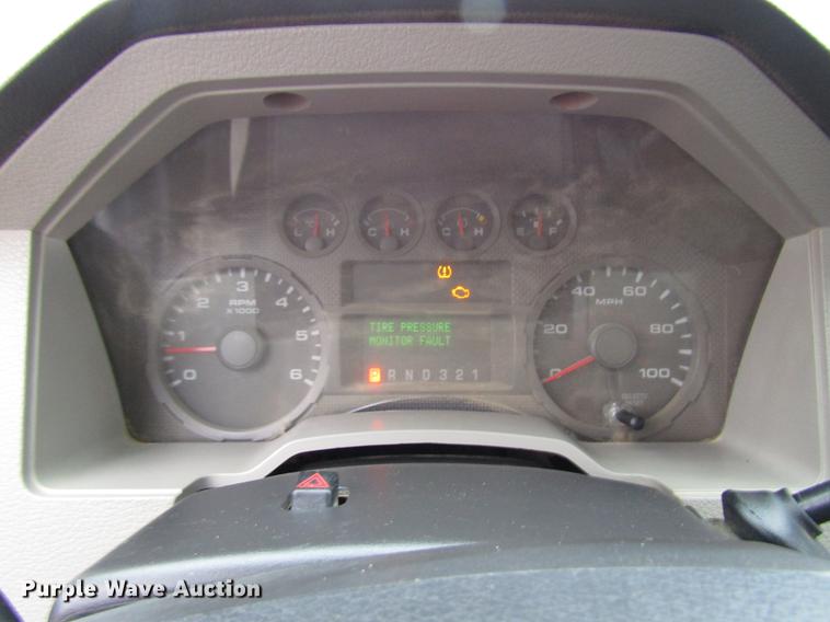 image for item FJ9621 2010 Ford F250 Super Duty Crew Cab pickup truck