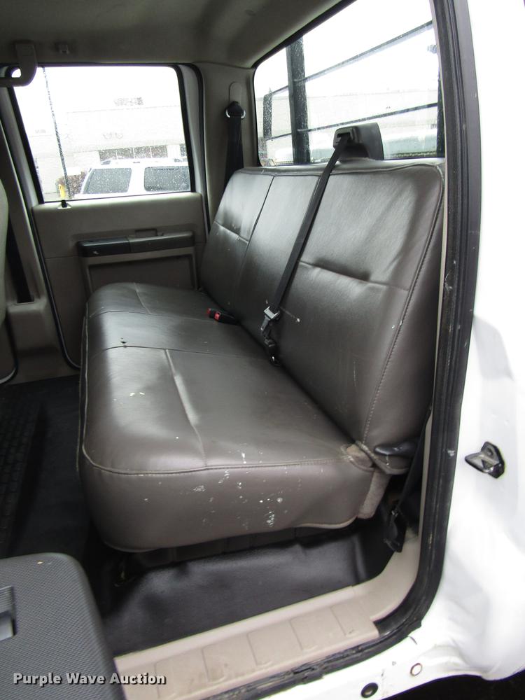 image for item FJ9621 2010 Ford F250 Super Duty Crew Cab pickup truck