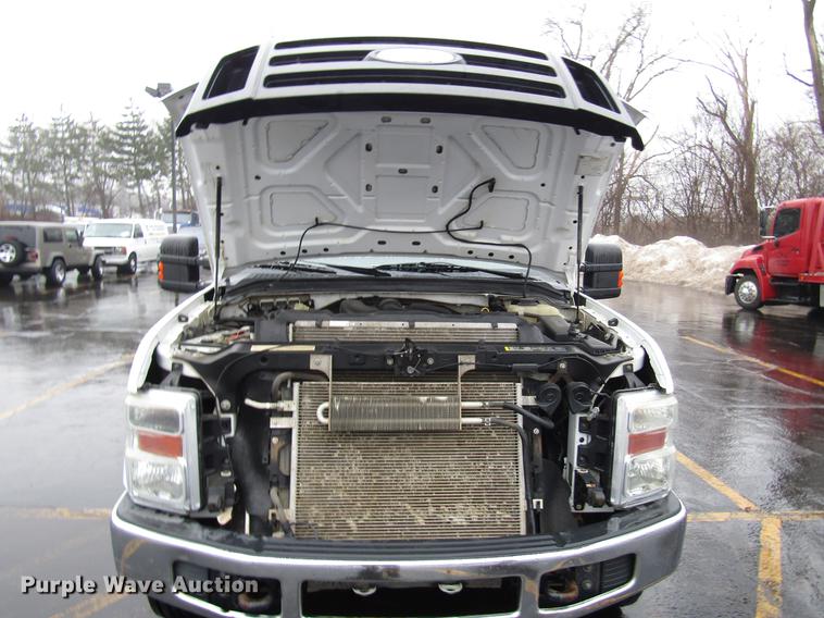 image for item FJ9621 2010 Ford F250 Super Duty Crew Cab pickup truck