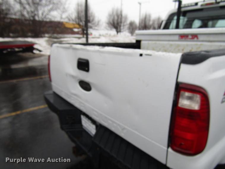 image for item FJ9621 2010 Ford F250 Super Duty Crew Cab pickup truck