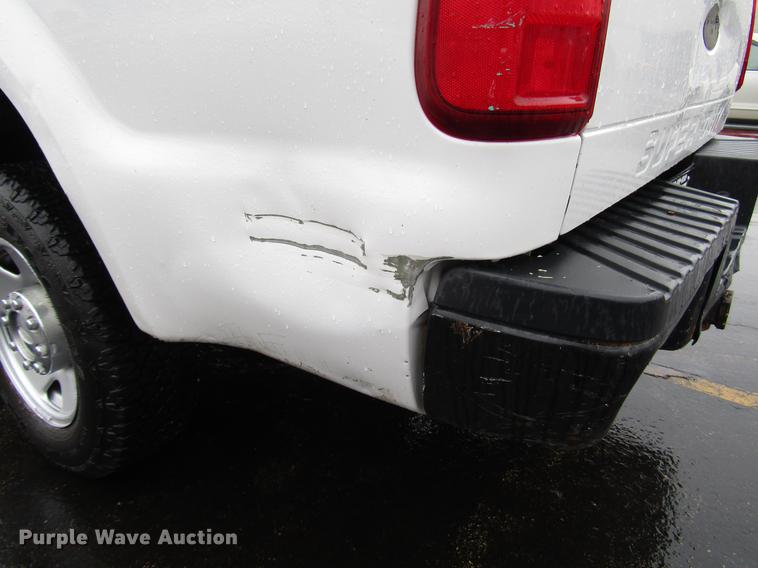 image for item FJ9621 2010 Ford F250 Super Duty Crew Cab pickup truck